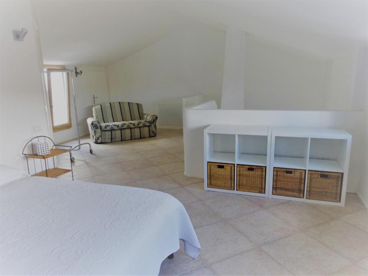 Ferienwohnung White - San Pantaleo Exterior foto
